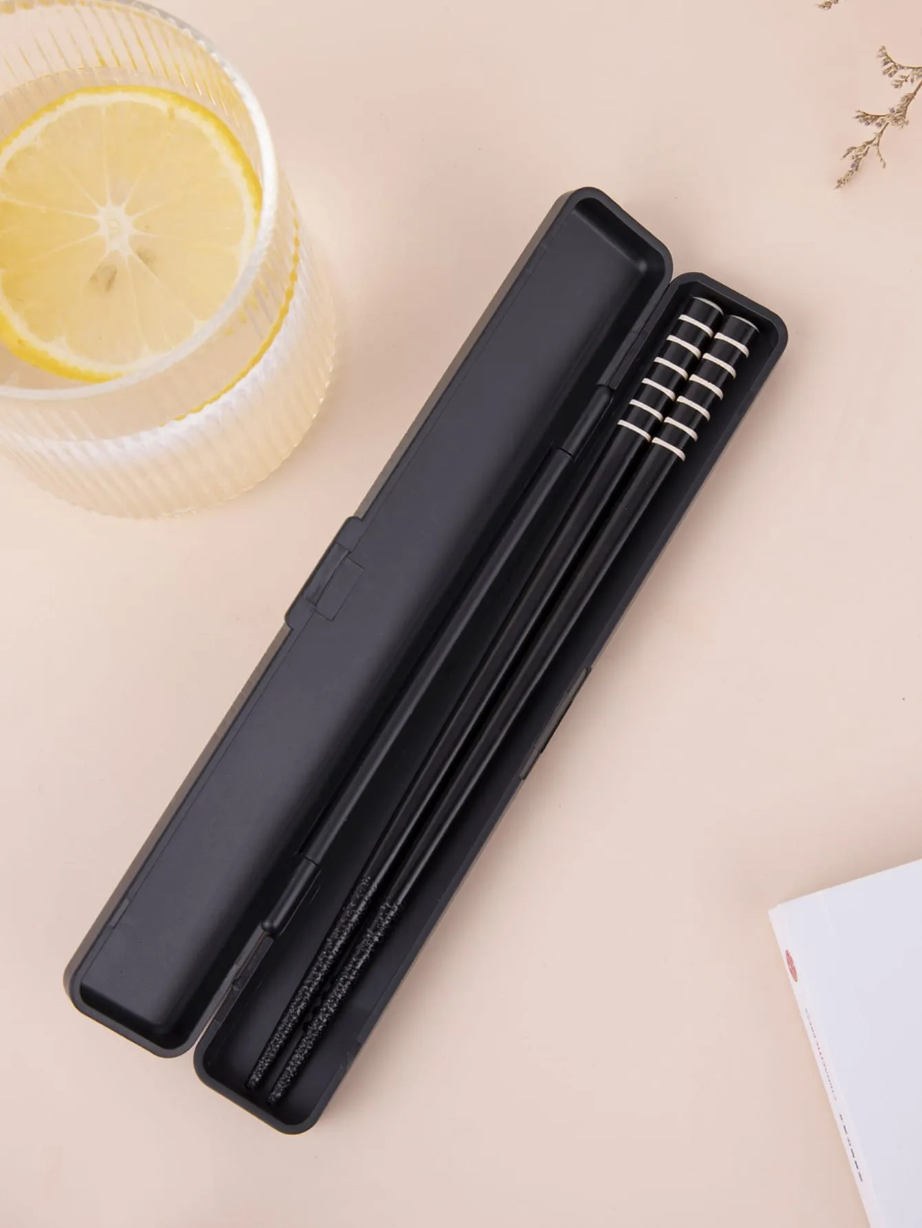 1pair Chopstick & 1pc Box
