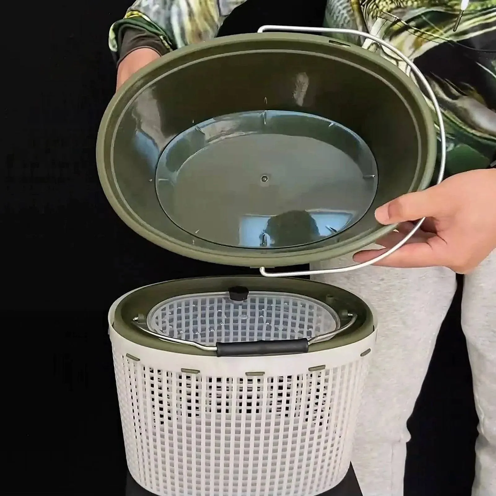 2-in-1 Fishing Bucket Double-Deck Fish Box Detachable Fish Strainer Colander Fishing Bait Storage Fishing Draining Basket