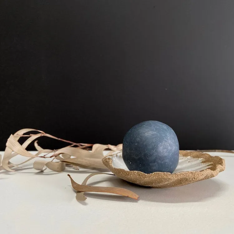 Handmade Ceramic Grit Shell Dish