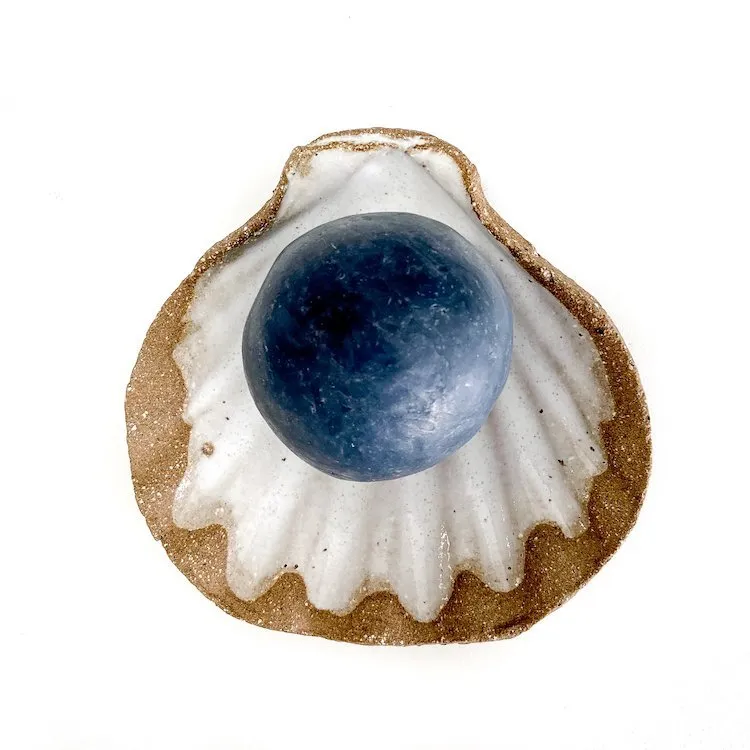 Handmade Ceramic Grit Shell Dish